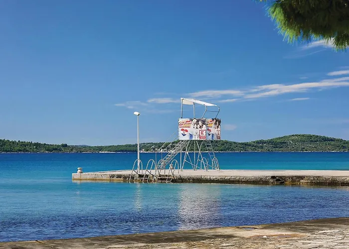 Two-bedroom In Διαμέρισμα Jadrija